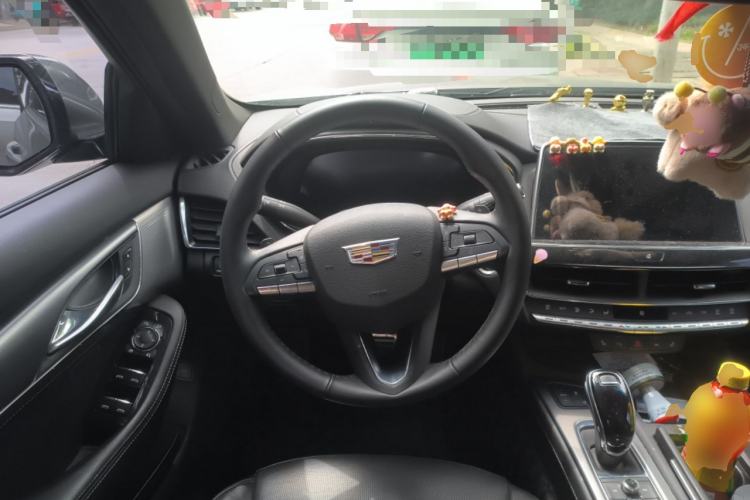 Used Cadillac CT5 2022 28T Prestige Edition Steering Wheel