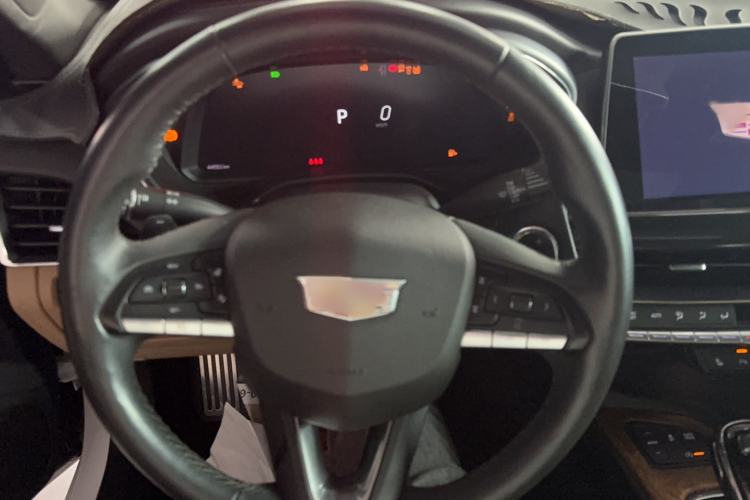 Used Cadillac CT5 2022 28T Prestige Edition Steering Wheel