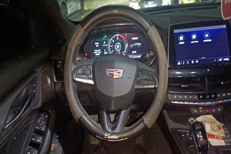 Used Cadillac CT5 2022 28T Prestige Edition Steering Wheel