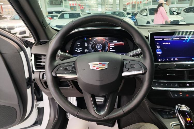 Used Cadillac CT5 2022 28T Prestige Edition Steering Wheel