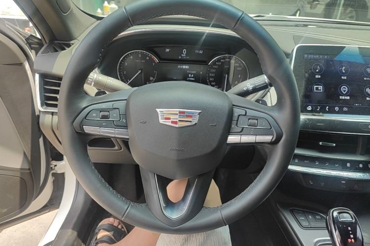 Used Cadillac CT5 2022 28T Luxury Version (Standard Edition) Steering Wheel