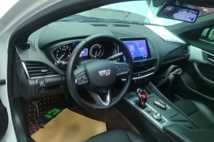 Used Cadillac CT5 2022 28T Luxury Edition Steering Wheel