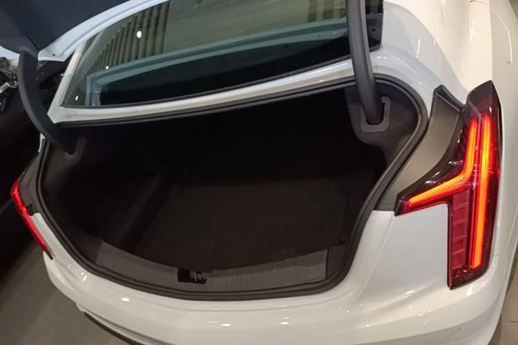 Used Cadillac CT5 2022 28T Luxury Version (Standard Edition) Trunk