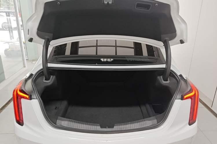 Used Cadillac CT5 2022 28T Luxury Version (Standard Edition) Trunk