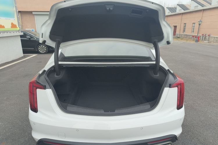 Used Cadillac CT5 2022 28T Luxury Edition Trunk