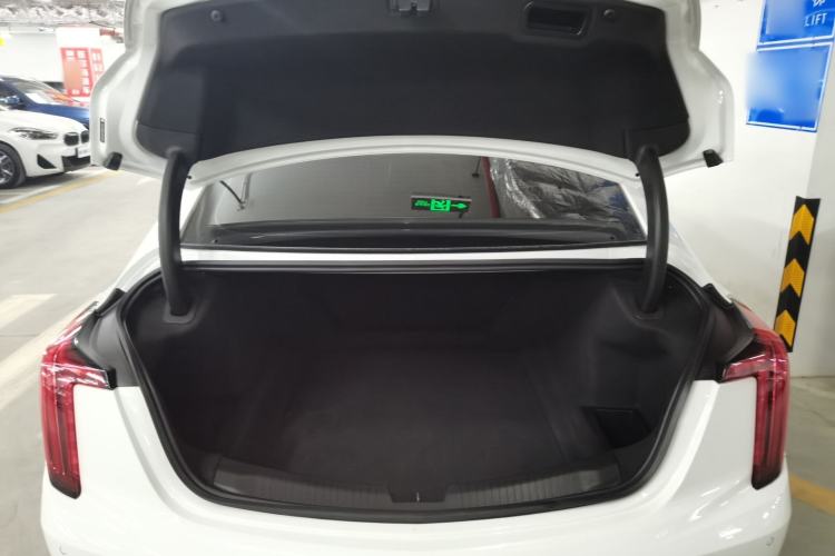 Used Cadillac CT5 2022 28T Prestige Edition Trunk