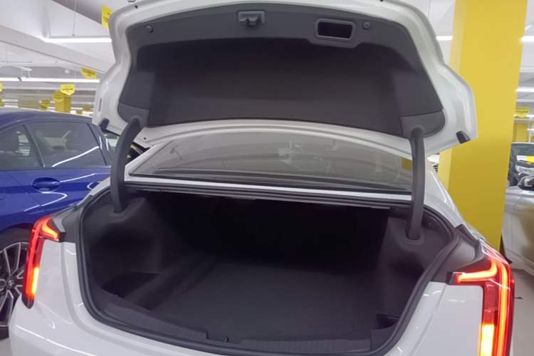 Used Cadillac CT5 2022 28T Luxury Version (Standard Edition) Trunk