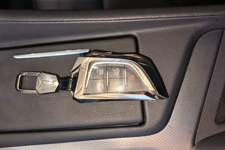 Used Cadillac CT5 2022 28T Luxury Edition Vehicle Key
