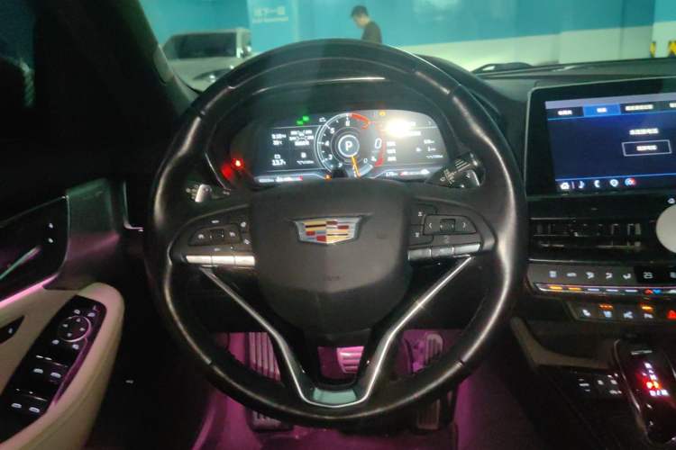 Used Cadillac CT5 2022 28T Platinum Super Driver-Assistance Edition Steering Wheel