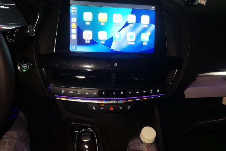 Used Cadillac CT5 2023 28T Prestige Model Audio And AC Panel