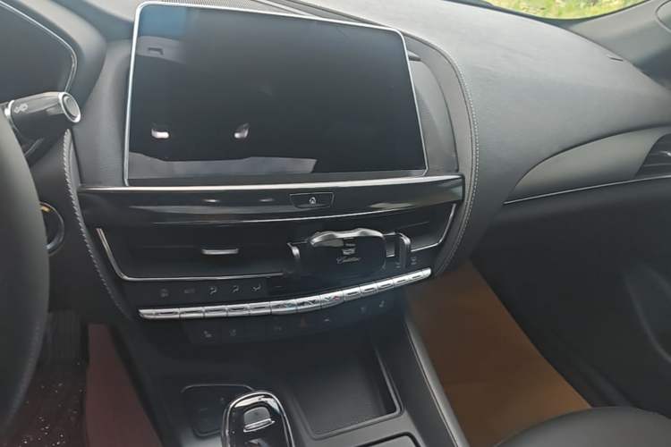 Used Cadillac CT5 2023 28T Luxury Edition (Standard Version) Audio And AC Panel