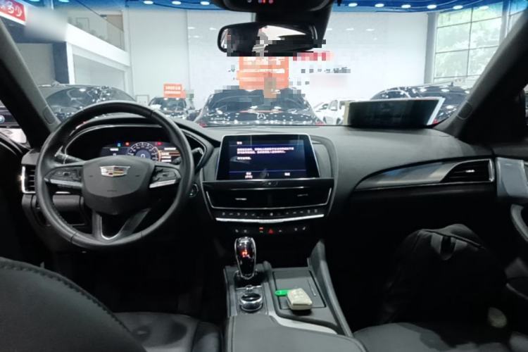 Used Cadillac CT5 2023 28T Luxury Edition (Standard Version) Center Console