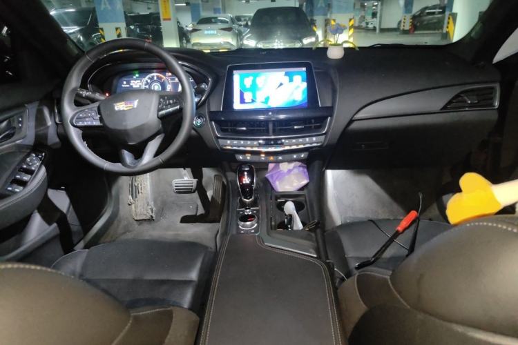 Used Cadillac CT5 2023 28T Luxury Edition (Standard Version) Center Console