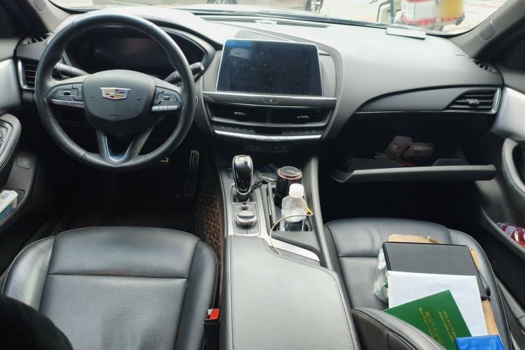 Used Cadillac CT5 2023 28T Prestige Model Center Console