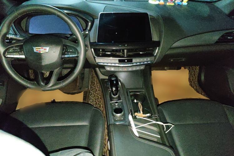 Used Cadillac CT5 2023 28T Luxury Edition (Standard Version) Center Console
