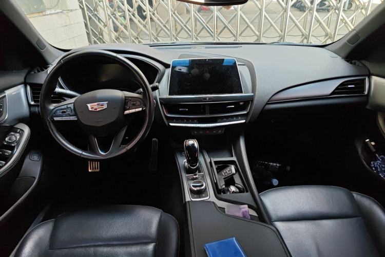 Used Cadillac CT5 2023 28T Prestige Model Center Console