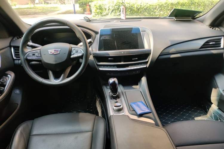 Used Cadillac CT5 2023 28T Luxury Edition (Standard Version) Center Console