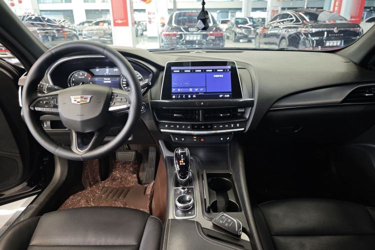 Used Cadillac CT5 2023 28T Prestige Model Center Console