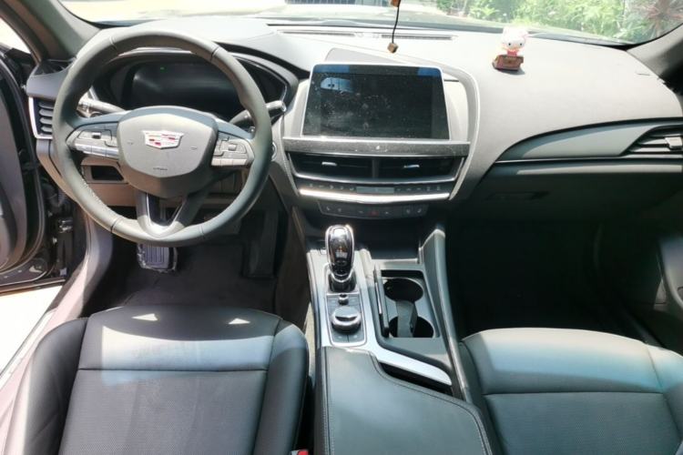 Used Cadillac CT5 2023 28T Luxury Edition (Standard Version) Center Console