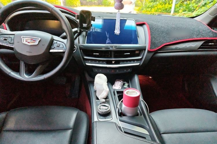 Used Cadillac CT5 2023 28T Luxury Edition (Standard Version) Center Console