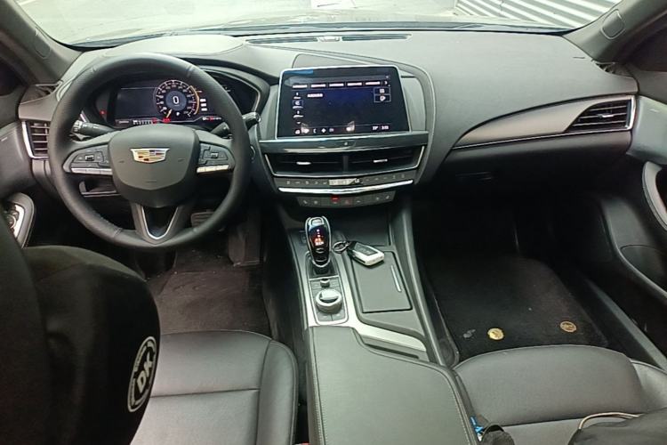 Used Cadillac CT5 2023 28T Luxury Edition (Standard Version) Center Console