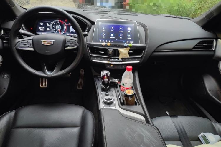 Used Cadillac CT5 2023 28T Prestige Model Center Console