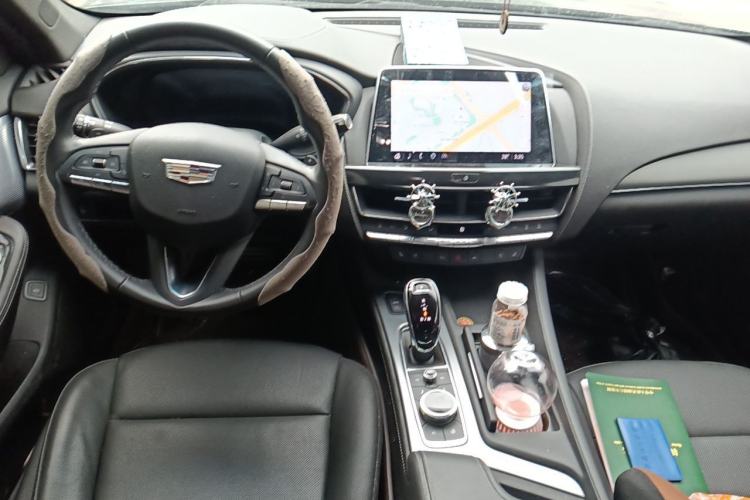 Used Cadillac CT5 2023 28T Luxury Edition (Standard Version) Center Console