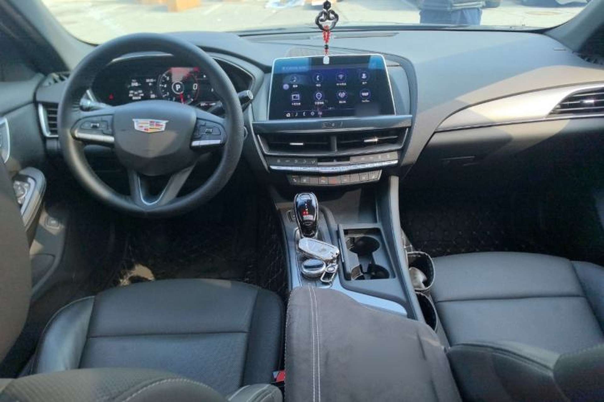 Used Cadillac CT5 2023 28T Luxury Edition (Standard Version) Center Console