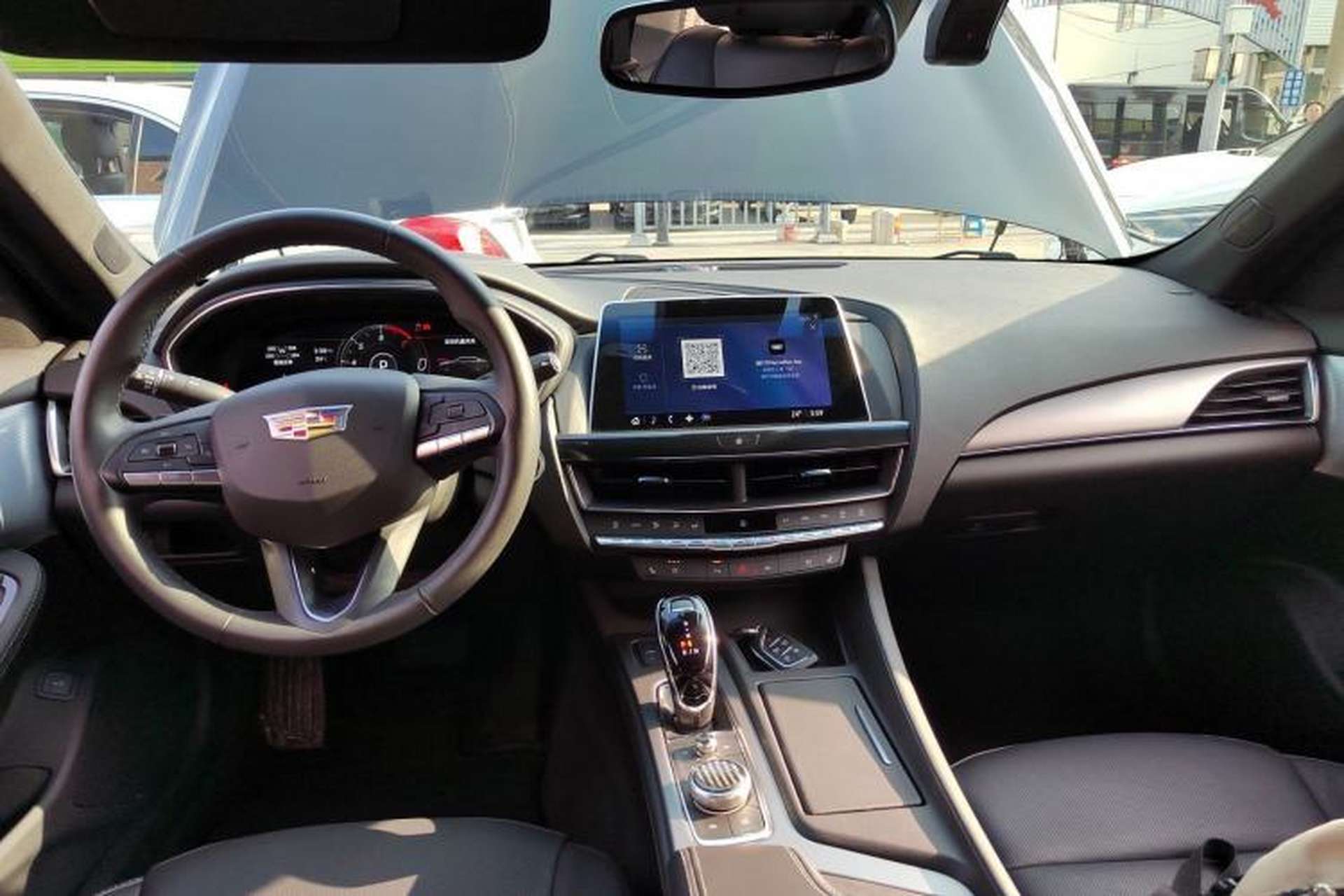 Used Cadillac CT5 2023 28T Luxury Edition (Standard Version) Center Console