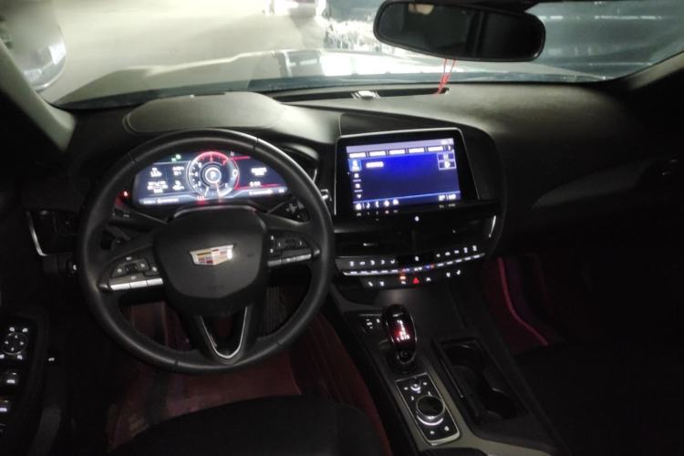 Used Cadillac CT5 2023 28T Luxury Edition (Standard Version) Center Console