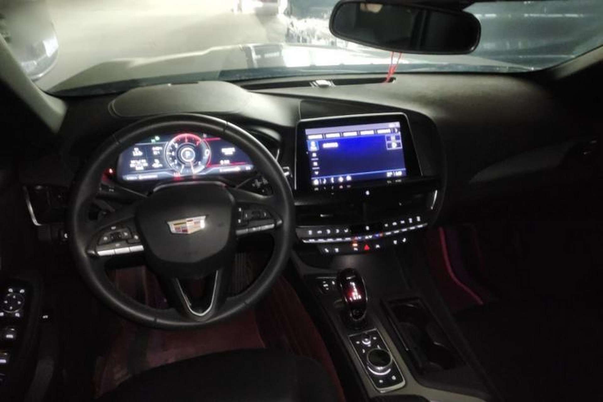 Used Cadillac CT5 2023 28T Luxury Edition (Standard Version) Center Console