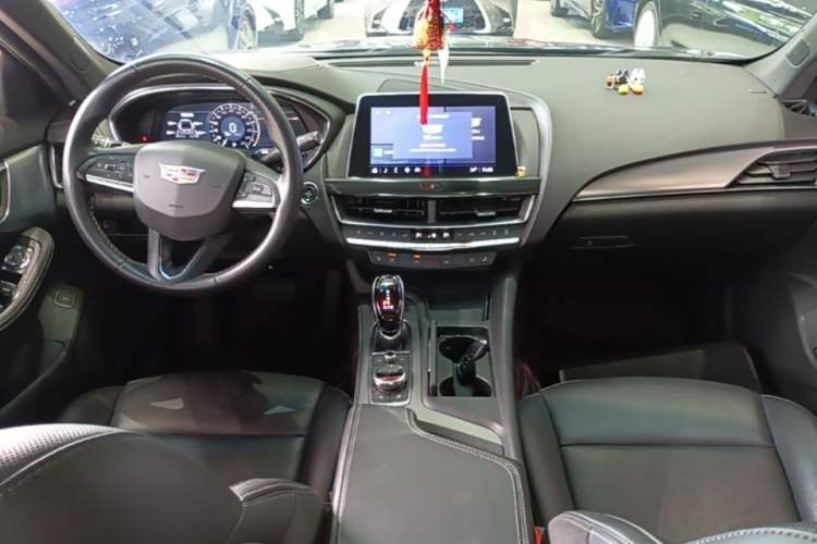 Used Cadillac CT5 2023 28T Luxury Edition (Standard Version) Center Console
