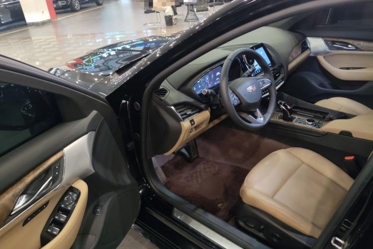 Used Cadillac CT5 2023 28T Prestige Model Driver Seat