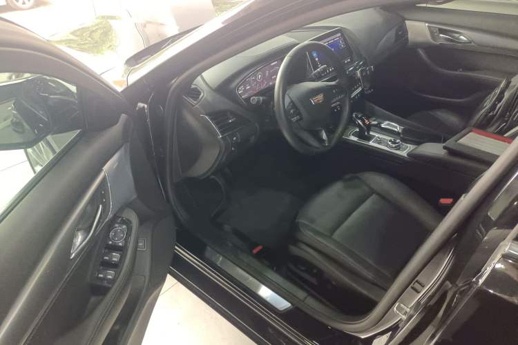 Used Cadillac CT5 2023 28T Luxury Edition (Standard Version) Driver Seat