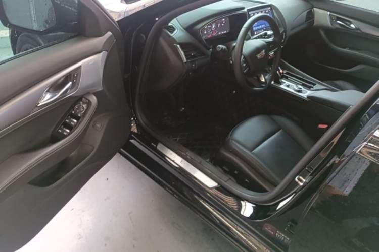 Used Cadillac CT5 2023 28T Luxury Edition (Standard Version) Driver Seat