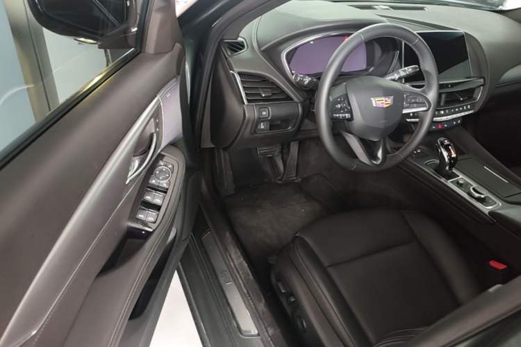 Used Cadillac CT5 2023 28T Luxury Edition (Standard Version) Driver Seat