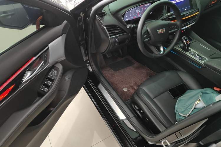 Used Cadillac CT5 2023 28T Luxury Edition (Standard Version) Driver Seat