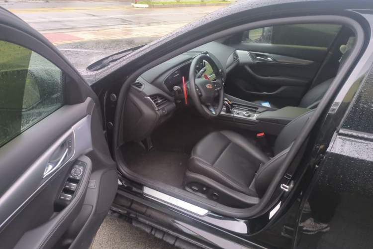 Used Cadillac CT5 2023 28T Prestige Model Driver Seat