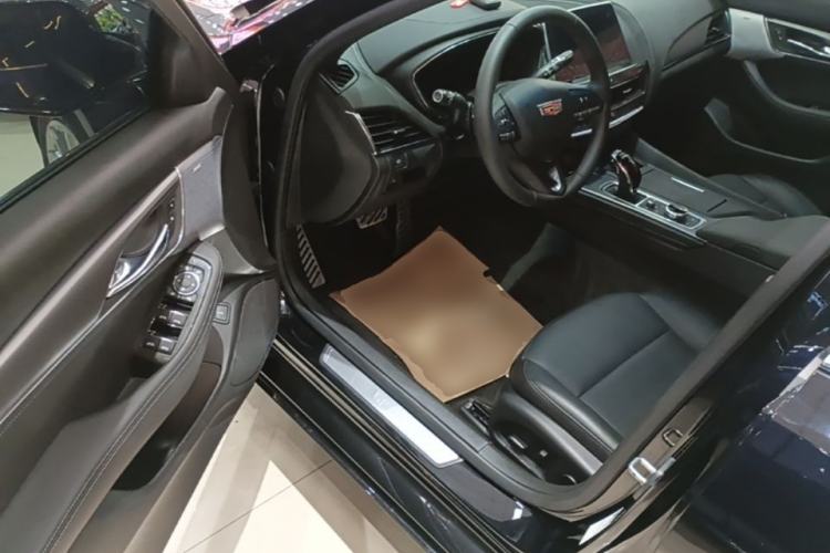 Used Cadillac CT5 2023 28T Luxury Edition (Standard Version) Driver Seat