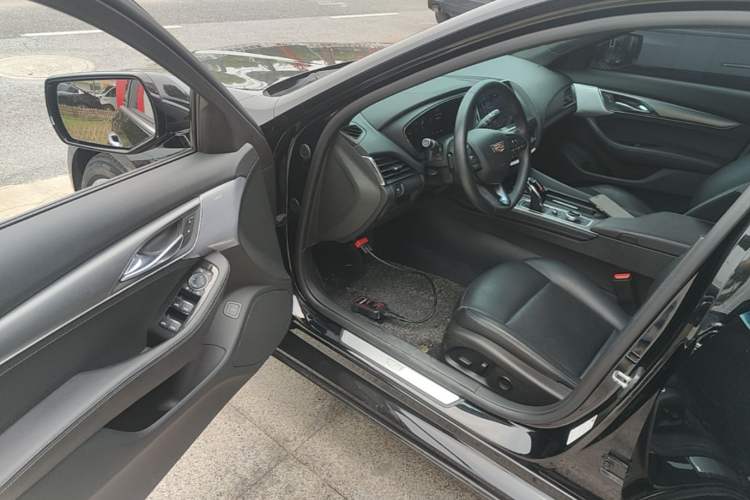 Used Cadillac CT5 2023 28T Luxury Edition (Standard Version) Driver Seat