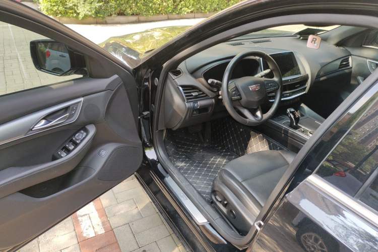 Used Cadillac CT5 2023 28T Luxury Edition (Standard Version) Driver Seat