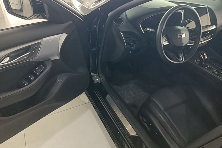 Used Cadillac CT5 2023 28T Luxury Edition (Standard Version) Driver Seat