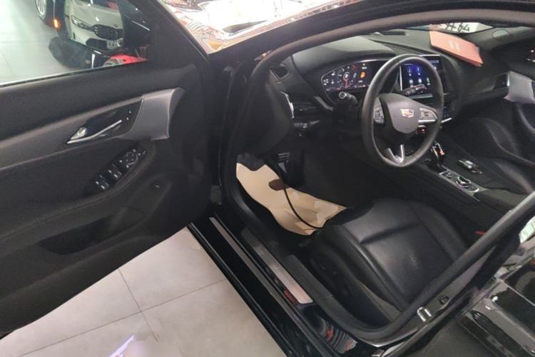 Used Cadillac CT5 2023 28T Luxury Edition (Standard Version) Driver Seat
