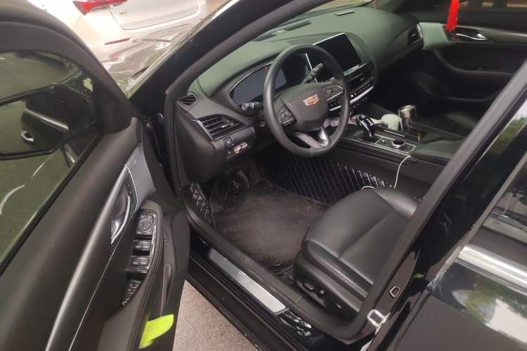 Used Cadillac CT5 2023 28T Luxury Edition (Standard Version) Driver Seat