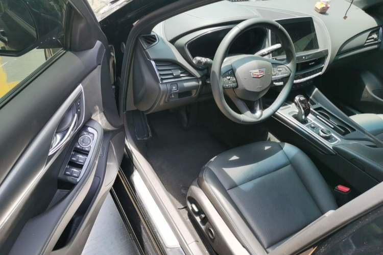 Used Cadillac CT5 2023 28T Luxury Edition (Standard Version) Driver Seat