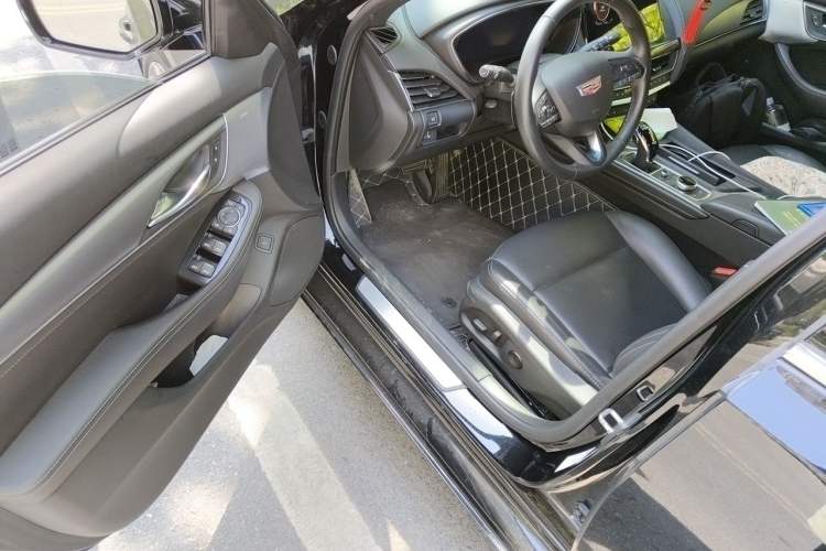 Used Cadillac CT5 2023 28T Luxury Edition (Standard Version) Driver Seat