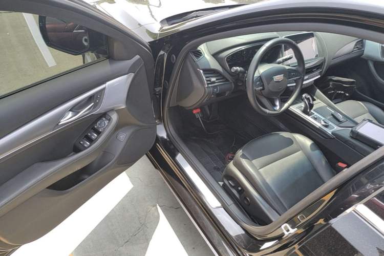 Used Cadillac CT5 2023 28T Luxury Edition (Standard Version) Driver Seat