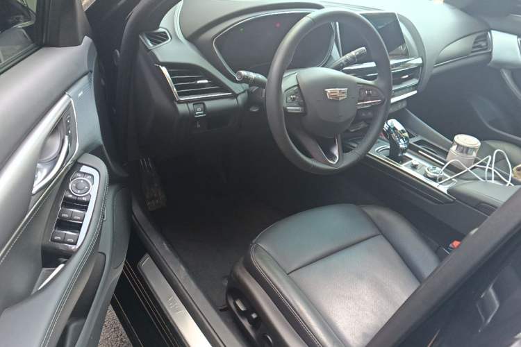 Used Cadillac CT5 2023 28T Luxury Edition (Standard Version) Driver Seat
