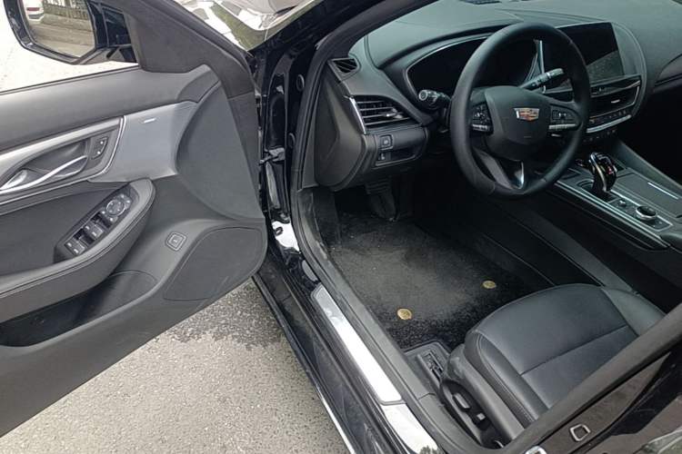 Used Cadillac CT5 2023 28T Luxury Edition (Standard Version) Driver Seat
