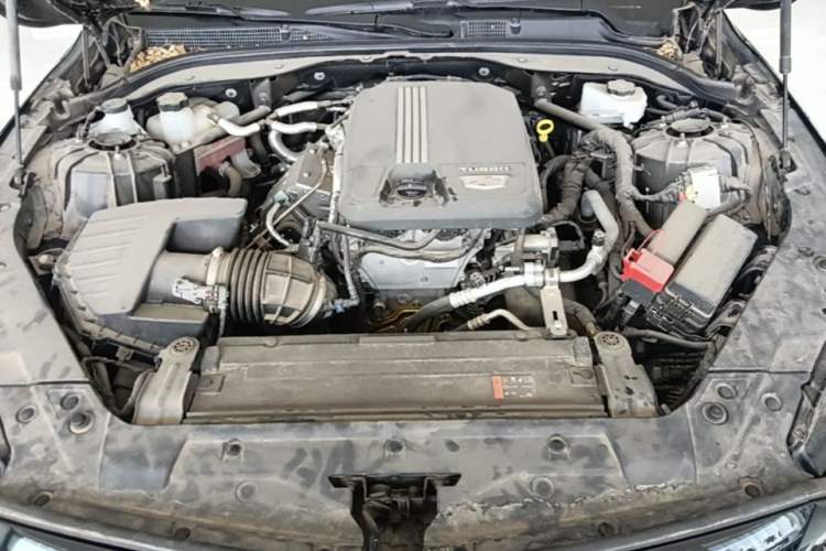 Used Cadillac CT5 2023 28T Luxury Edition (Standard Version) Engine Bay